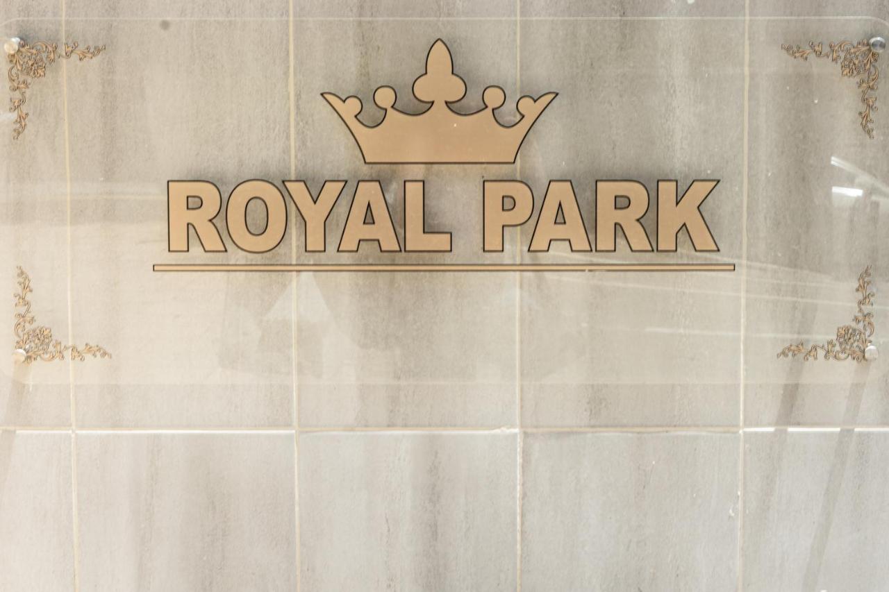 Royal Park -George Apartment Eilat Bagian luar foto